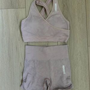 Gymshark Dusty Mauve Seamless Cross-Back Sports Bra & High-Waist Shorts Set